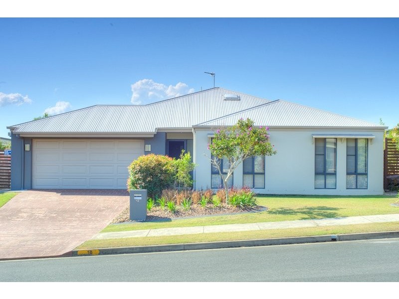 10 Cobb & Co Dr, Oxenford QLD 4210