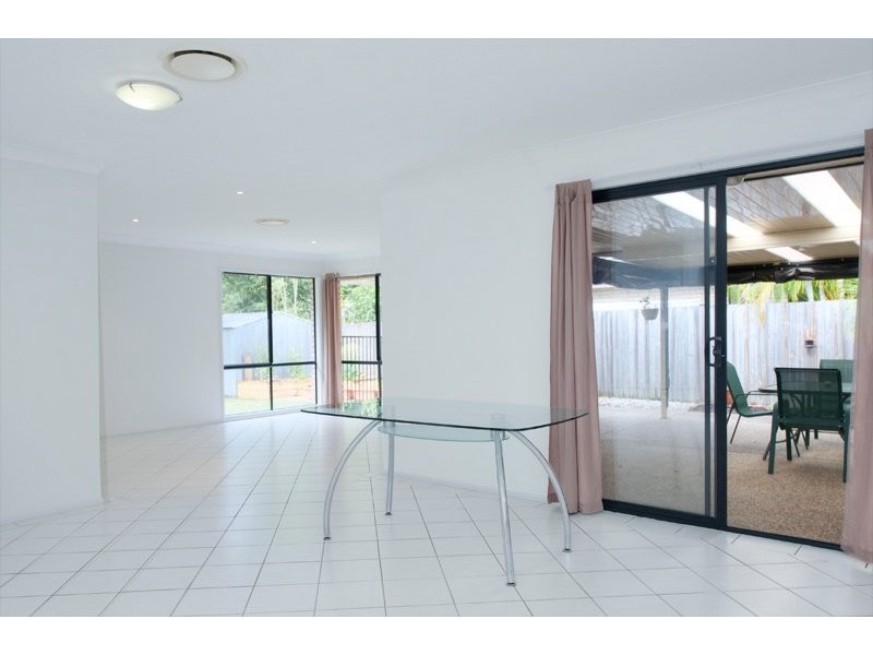 4 Tandanus Court, Oxenford QLD 4210