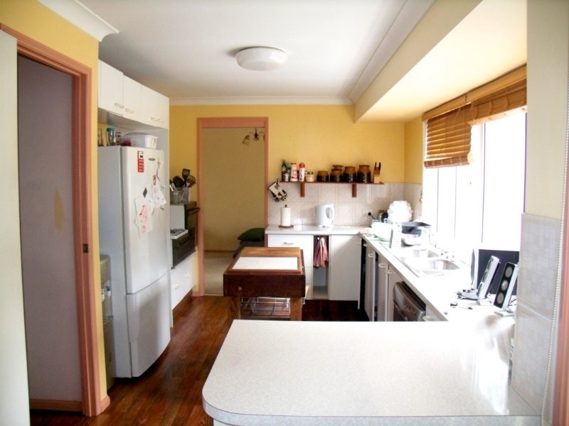 2 Woolmere Street, Carrara QLD 4211