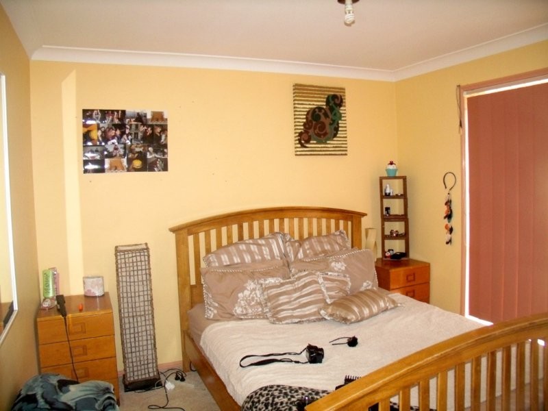 2 Woolmere Street, Carrara QLD 4211