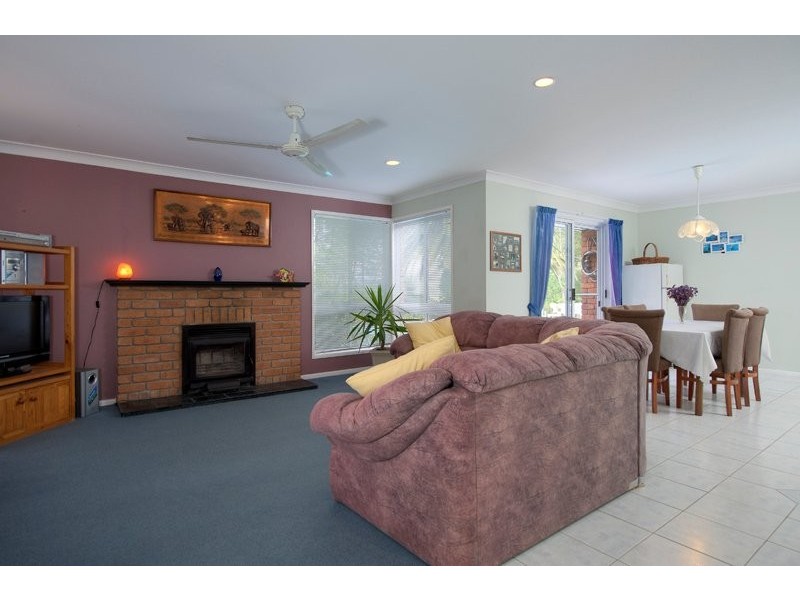 19 Pemberton Close, Mount Nathan QLD 4211