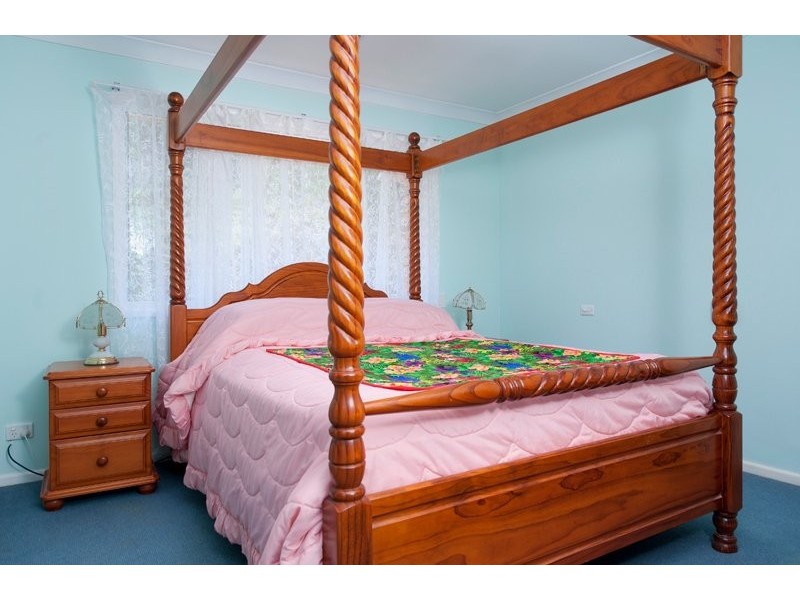 19 Pemberton Close, Mount Nathan QLD 4211