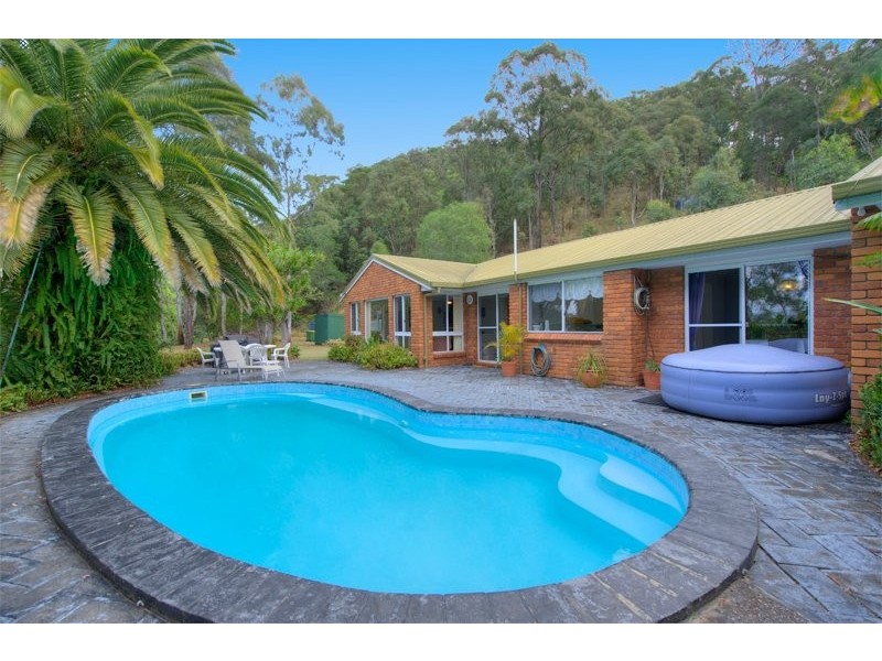 19 Pemberton Close, Mount Nathan QLD 4211