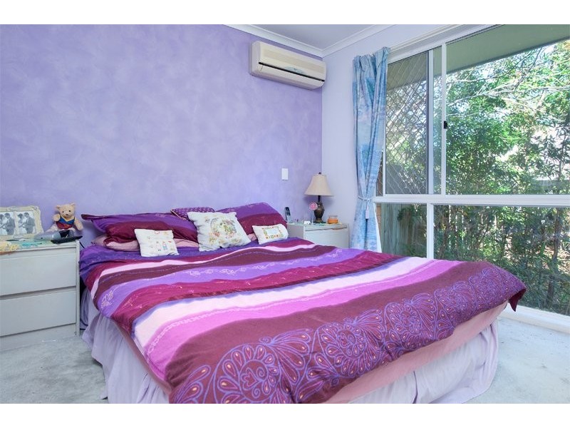 69 Renfrew Drive, Highland Park QLD 4211