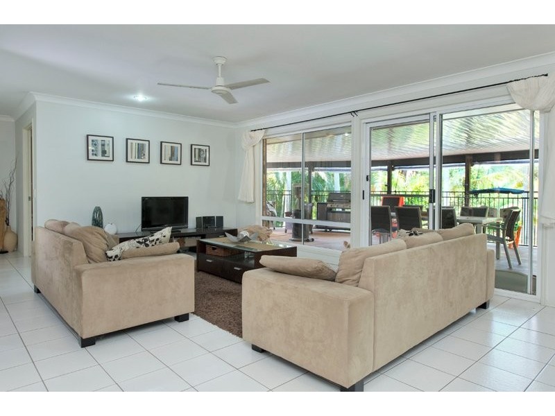46 Hastings Crescent, Carrara QLD 4211