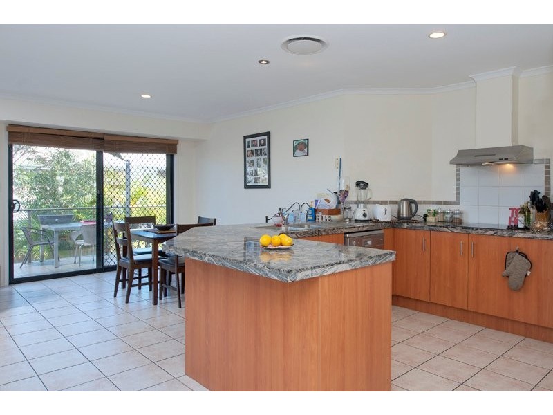10 Brookland Court, Molendinar QLD 4214
