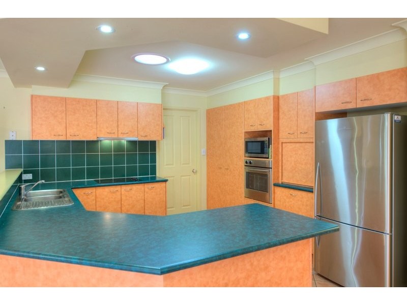 6 Camphor Wood Crt, Robina QLD 4226