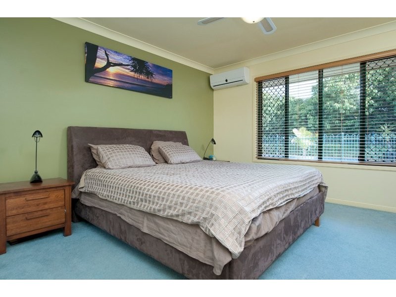 6 Camphor Wood Crt, Robina QLD 4226