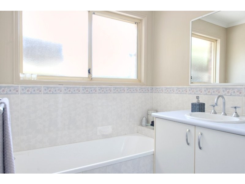 12 Edgemount Crt, Oxenford QLD 4210