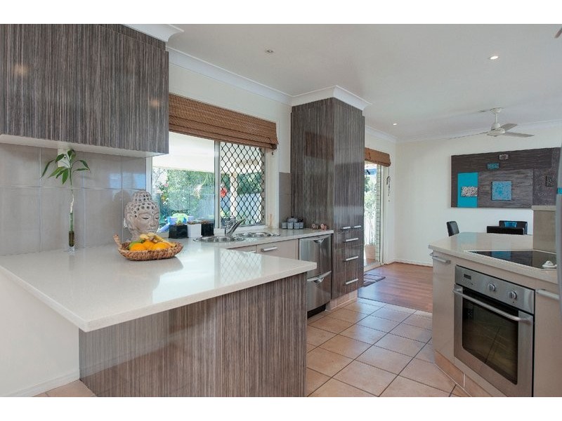 38a Sickle Ave, Hope Island QLD 4212