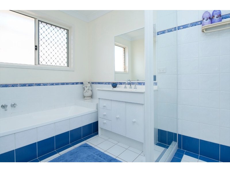 38a Sickle Ave, Hope Island QLD 4212