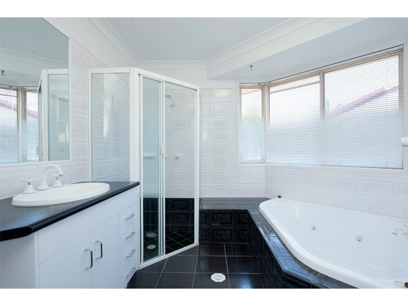 7 Gabriels Crt, Robina QLD 4226