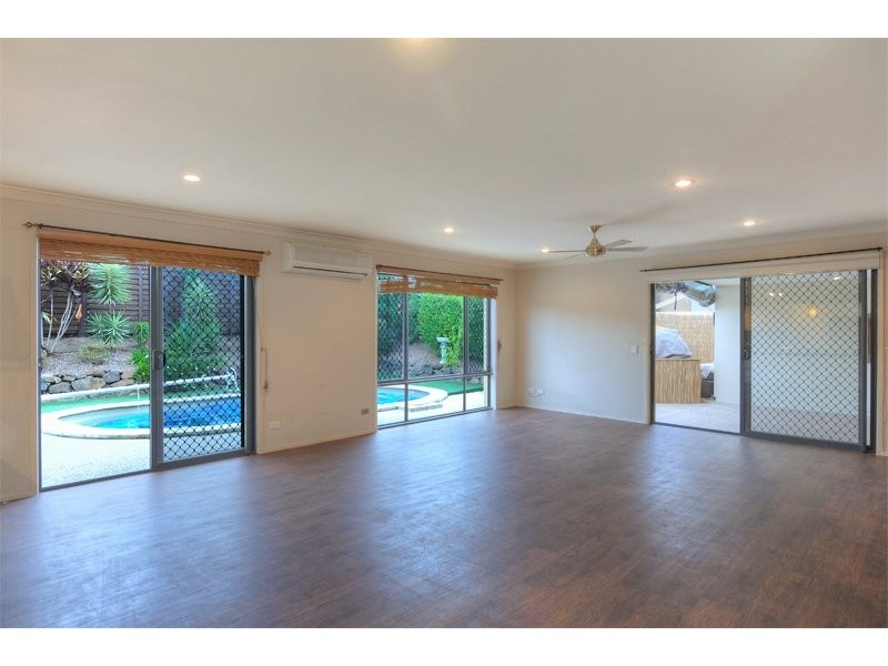 13 Vermont St, Oxenford QLD 4210