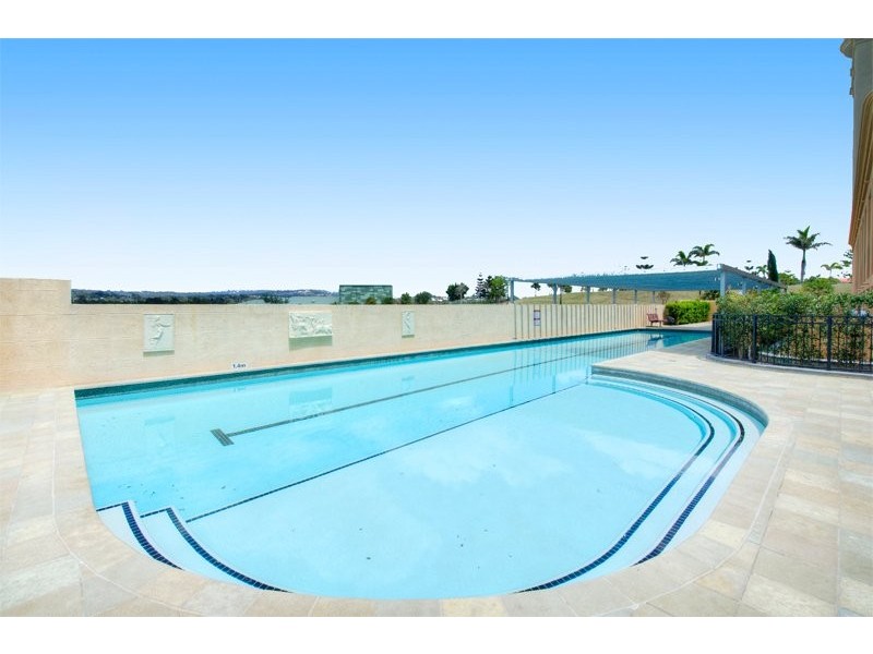 3300 Central Pl, Carrara QLD 4211