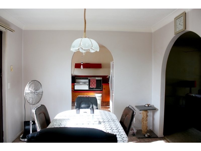 4 Sacha Pl, Carrara QLD 4211