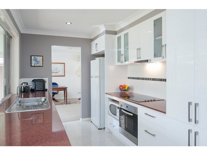 92 Newport Dr, Robina QLD 4226