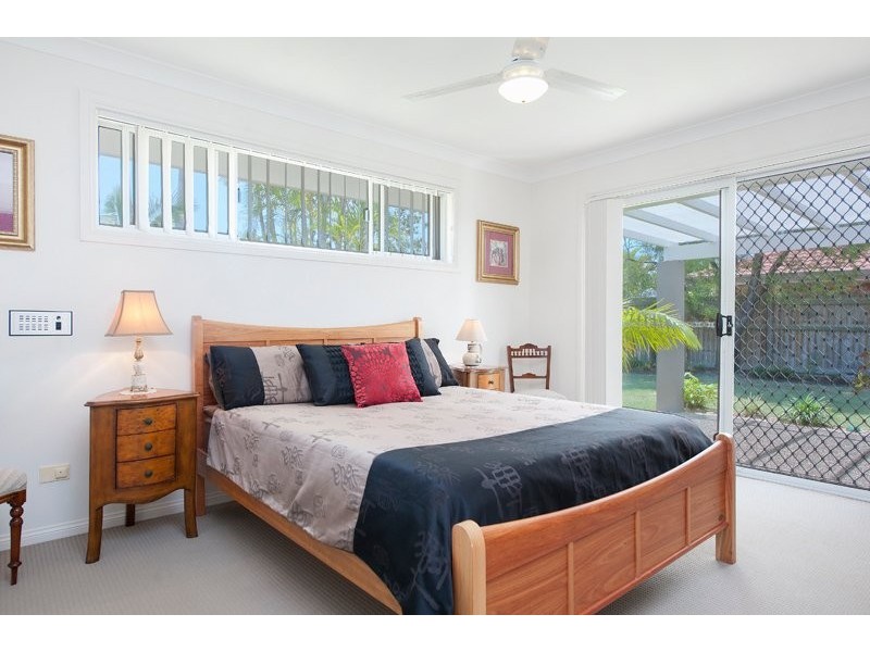 92 Newport Dr, Robina QLD 4226