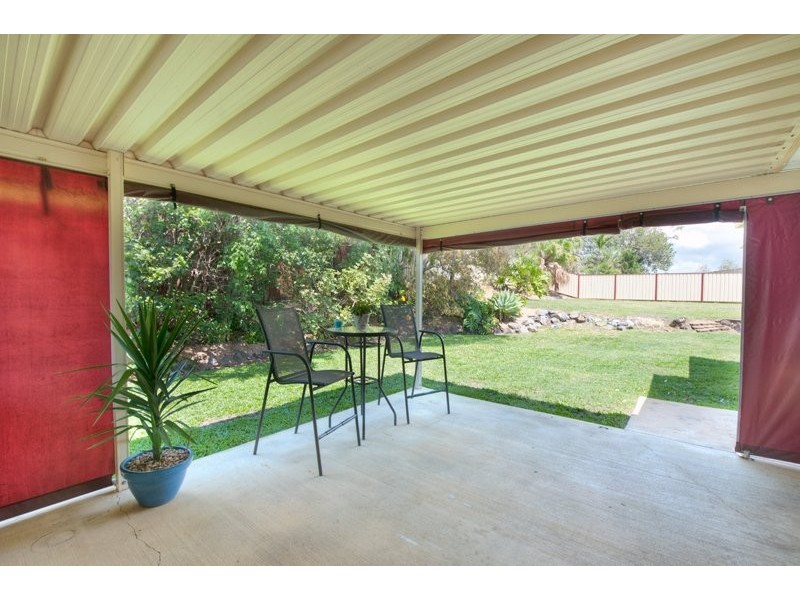 91 Hinkler Dr, Highland Park QLD 4211