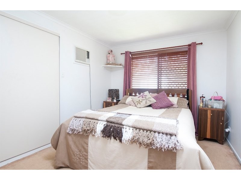 91 Hinkler Dr, Highland Park QLD 4211