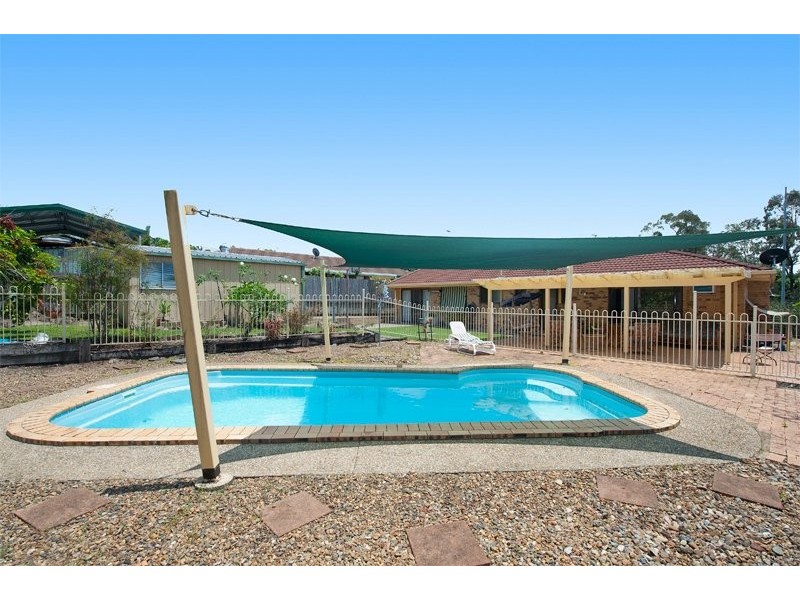 46 Alexander Dr, Highland Park QLD 4211