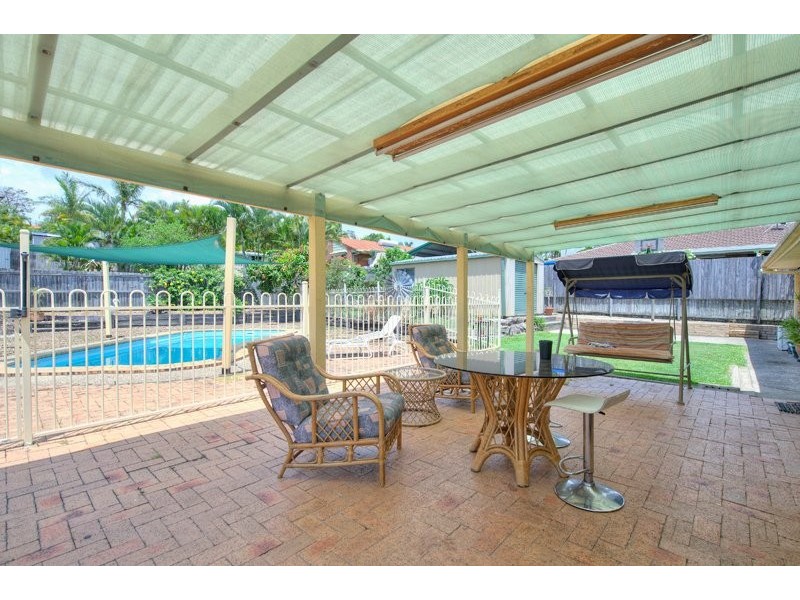46 Alexander Dr, Highland Park QLD 4211