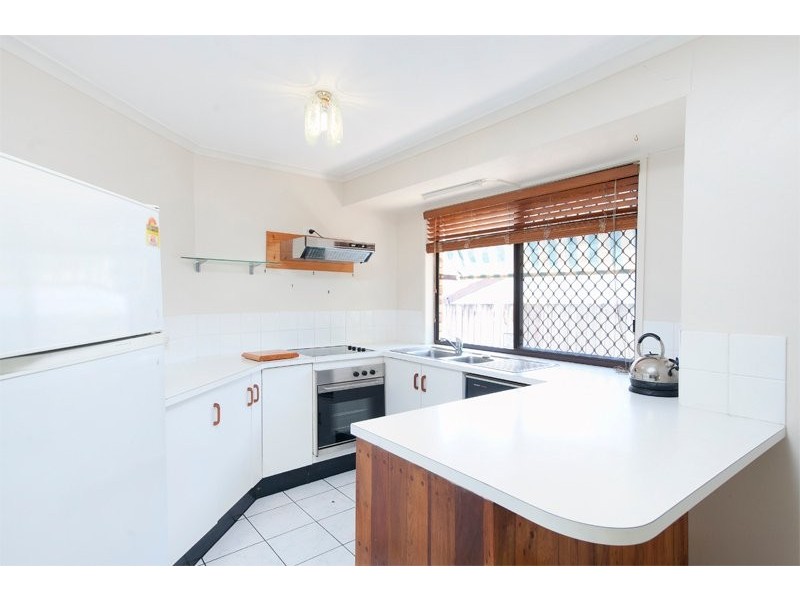 46 Alexander Dr, Highland Park QLD 4211