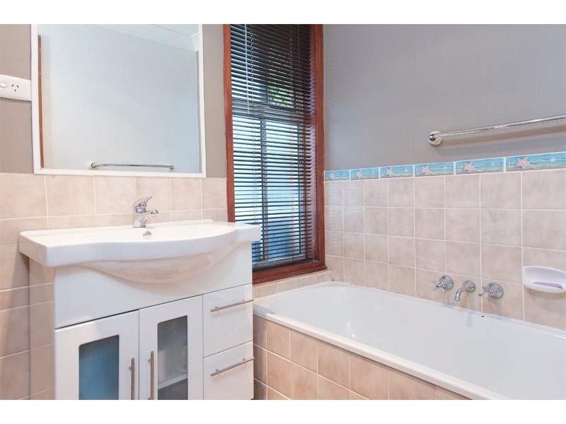 11 Branston Crt, Nerang QLD 4211