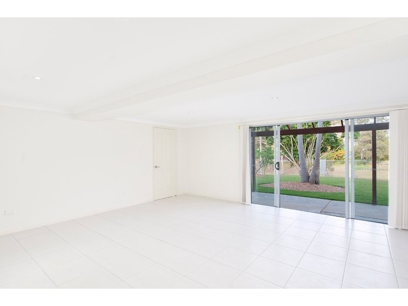 20 Sunvalley Dr, Ashmore QLD 4214