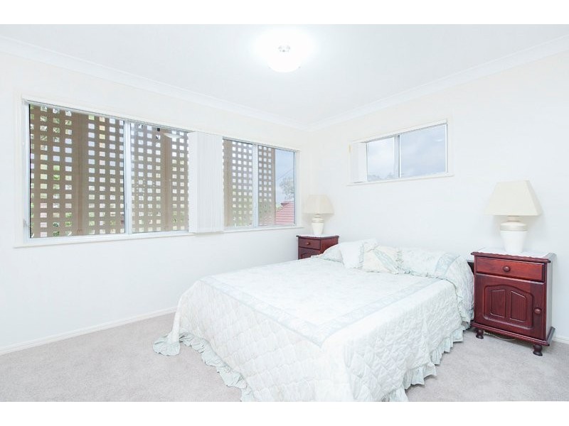 20 Sunvalley Dr, Ashmore QLD 4214