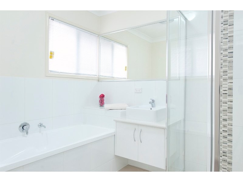 20 Sunvalley Dr, Ashmore QLD 4214