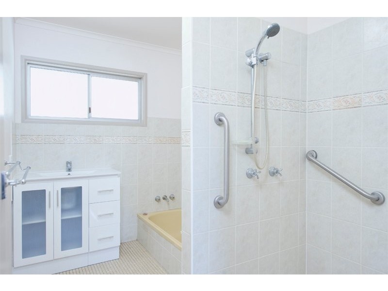 20 Eagle Ave, Burleigh Waters QLD 4220