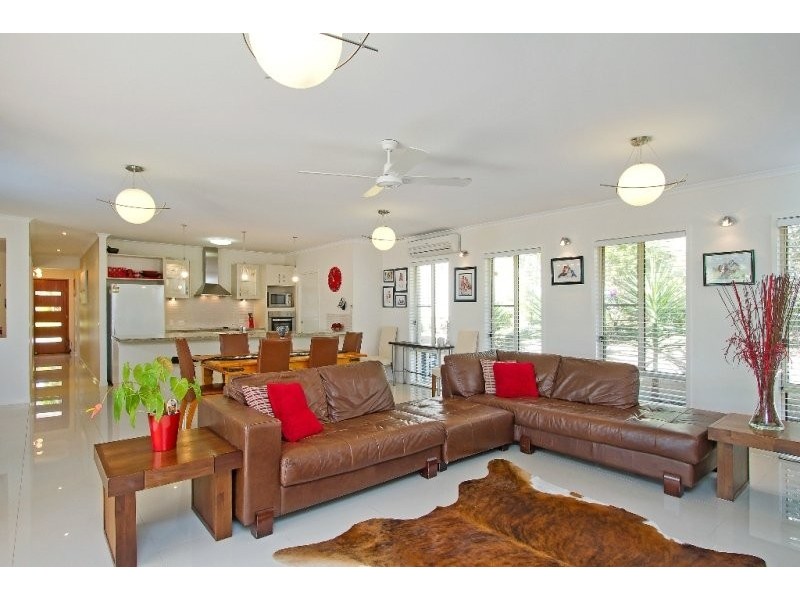 11 Rustyplum Court, Reedy Creek QLD 4227