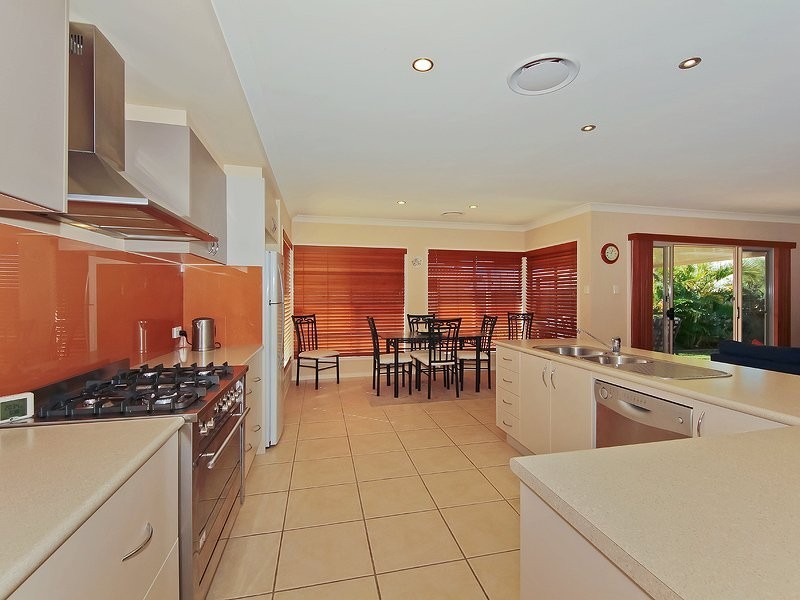 15 Oceanis Drive, Oxenford QLD 4210