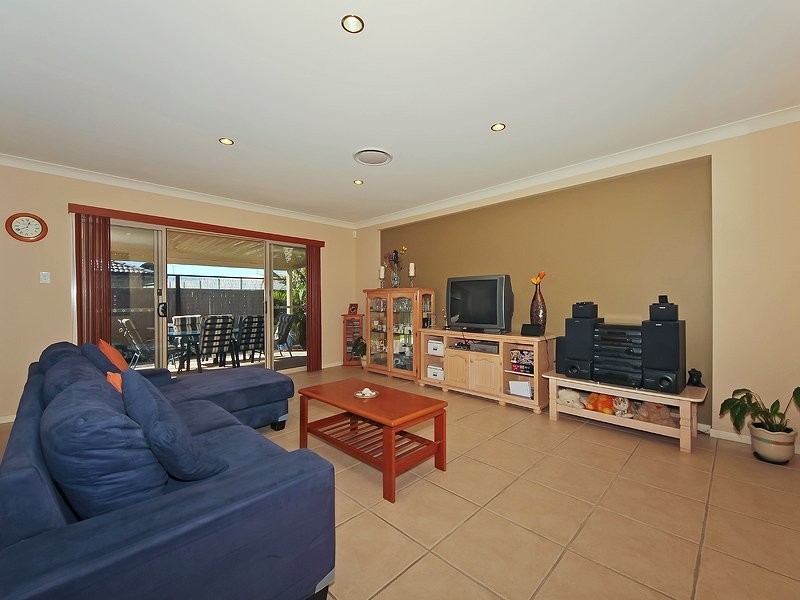 15 Oceanis Drive, Oxenford QLD 4210