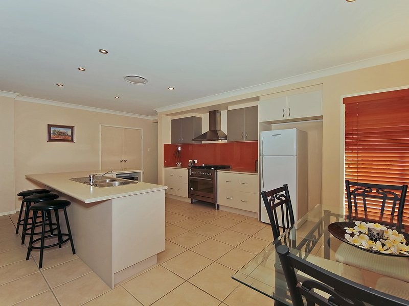 15 Oceanis Drive, Oxenford QLD 4210