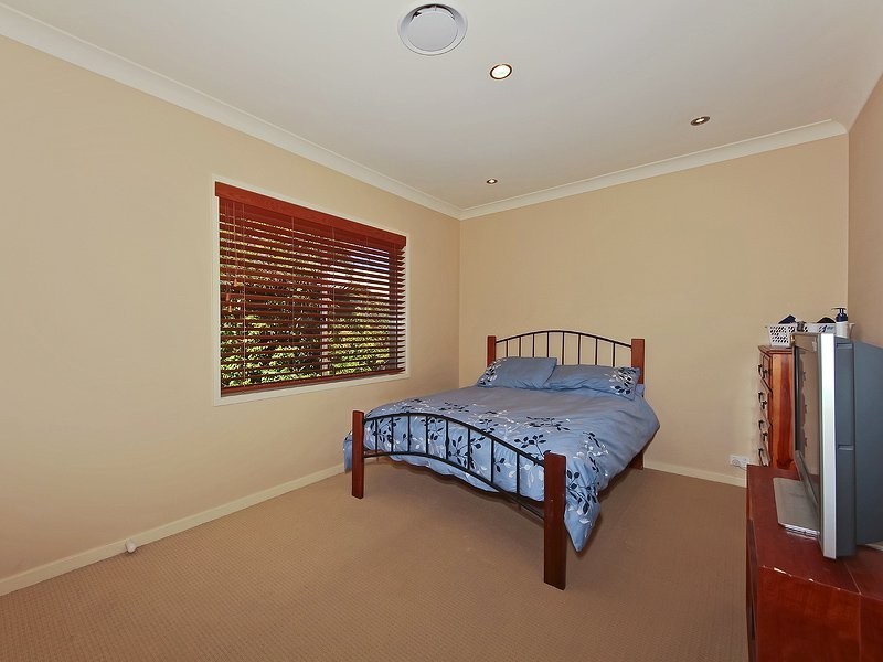 15 Oceanis Drive, Oxenford QLD 4210