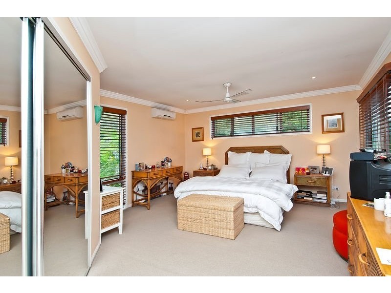 385 San Fernando Dr, Worongary QLD 4213