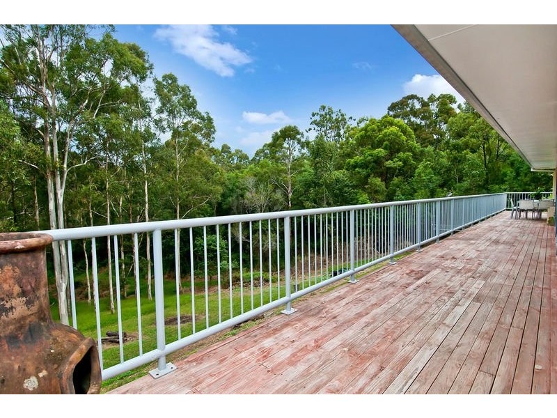 385 San Fernando Dr, Worongary QLD 4213
