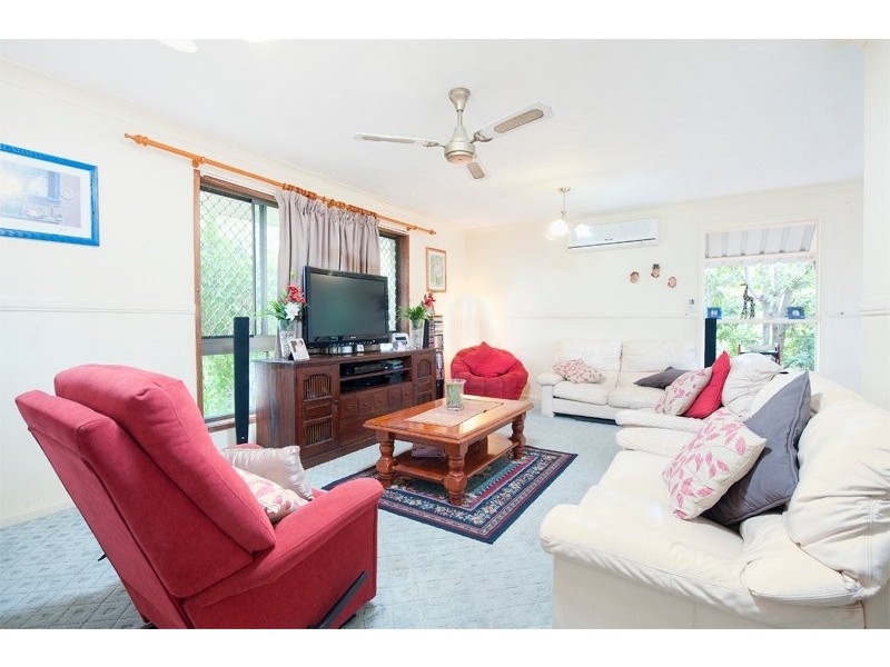 9 Explorers Way, Worongary QLD 4213