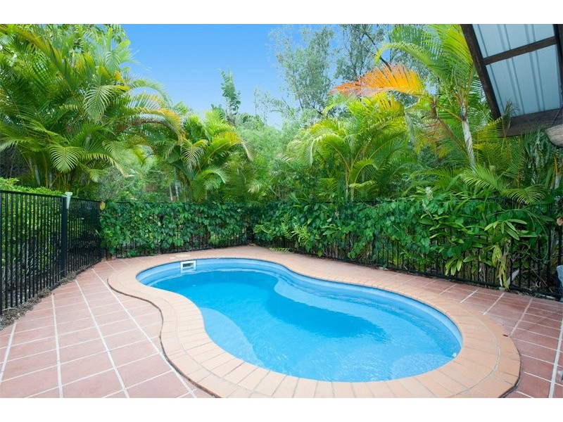 23 Stonehaven Pl, Highland Park QLD 4211