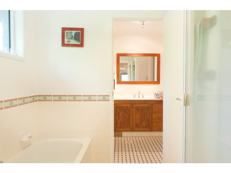 23 Stonehaven Pl, Highland Park QLD 4211