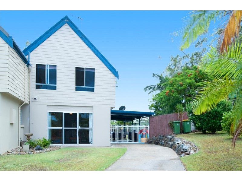 2/19 Corunna Cres, Ashmore QLD 4214