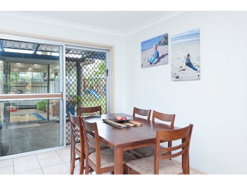 2/19 Corunna Cres, Ashmore QLD 4214