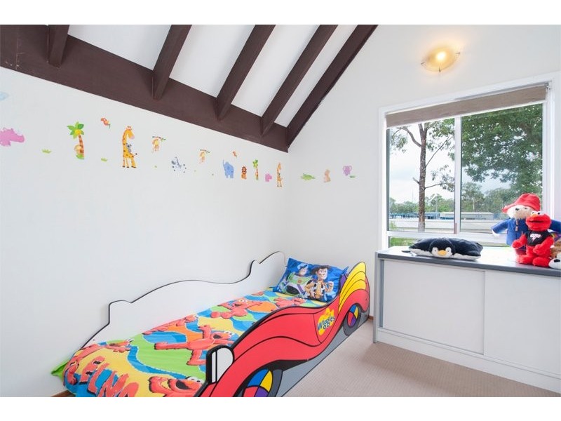 2/19 Corunna Cres, Ashmore QLD 4214