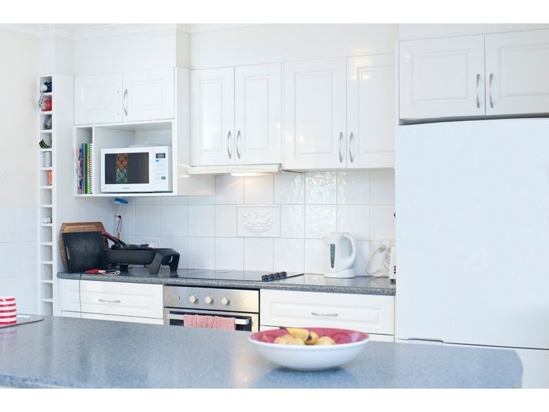 63 Alexander Dr, Highland Park QLD 4211