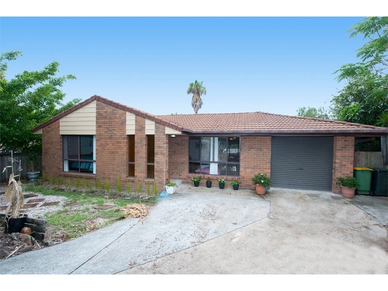 63 Alexander Dr, Highland Park QLD 4211