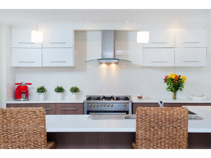 214 Crestwood Dr, Molendinar QLD 4214