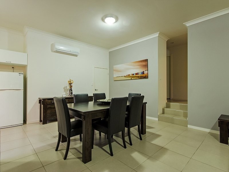 2/21 Murray Cct, Upper Coomera QLD 4209