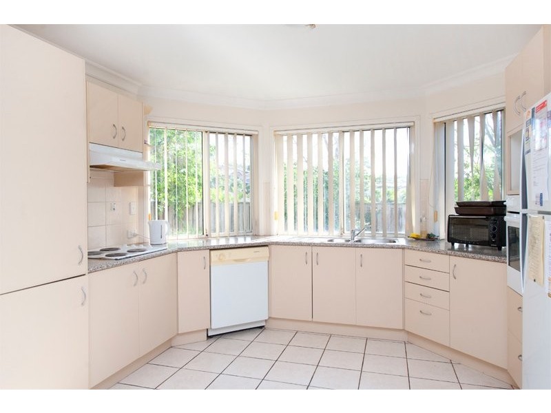 17 Fanning Crt, Pacific Pines QLD 4211