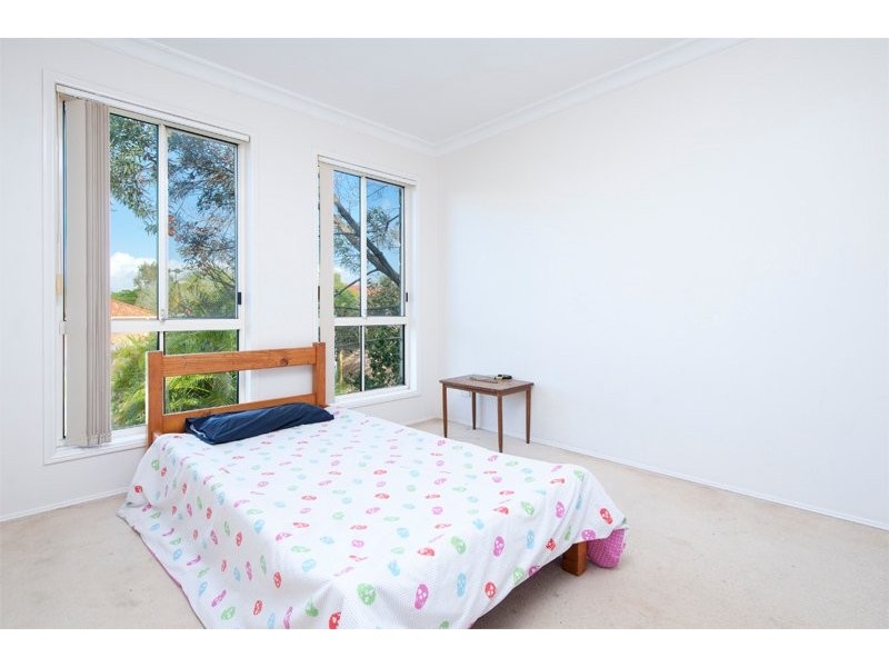 17 Fanning Crt, Pacific Pines QLD 4211